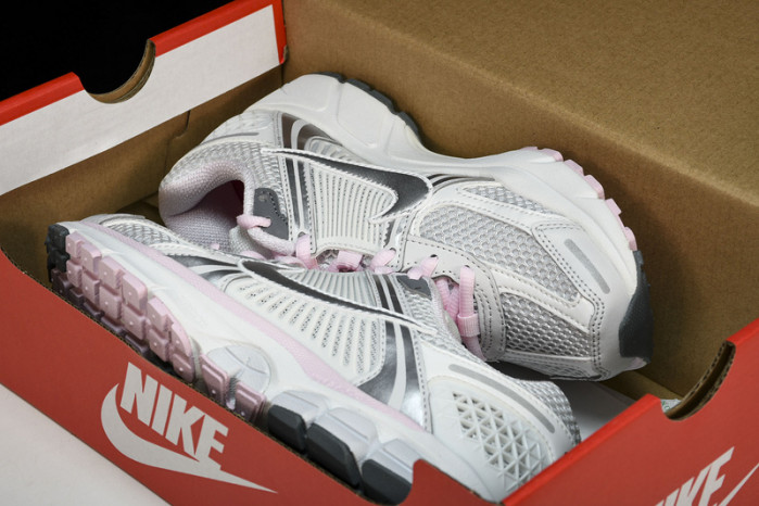 nike zoom vomero 5 "520/silver/pink" fn3695-001
