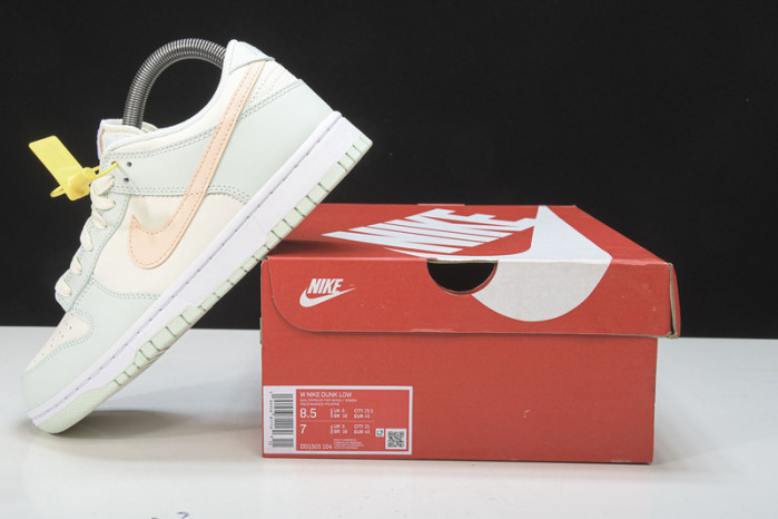 nike dunk low barely green (w) - dd1503-104