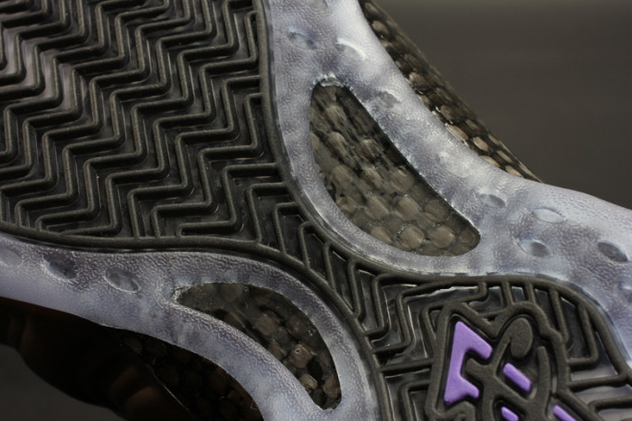 nike air foamposite one “eggplant” black/ varsity purple mens 314996-008