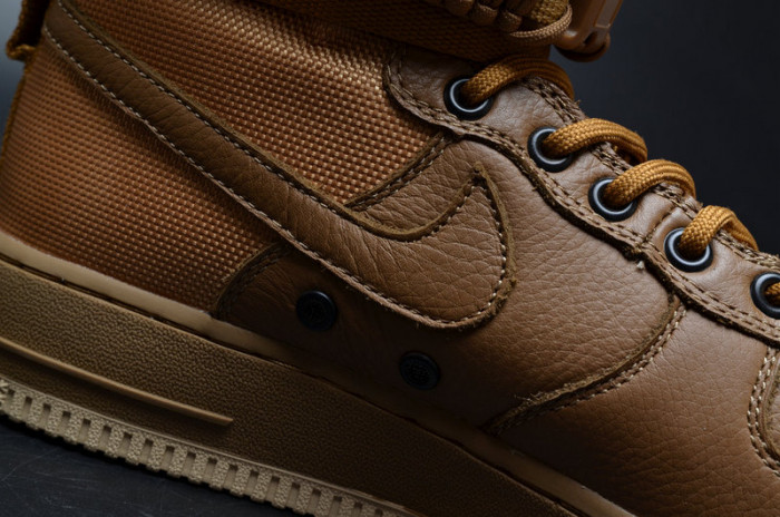 nike wmns sf force 1 “golden beige” 857872-200