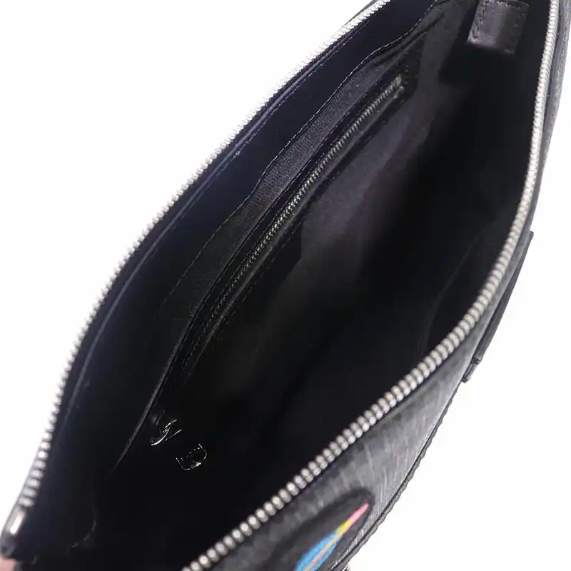 G*u*i crossbody bag 19gm0043