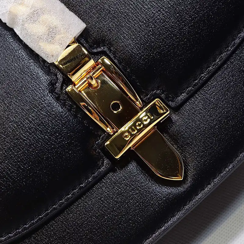 G*u*i bags 208b570147