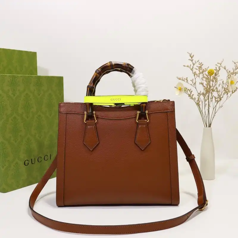 G*u*i s bags 2108dj0081