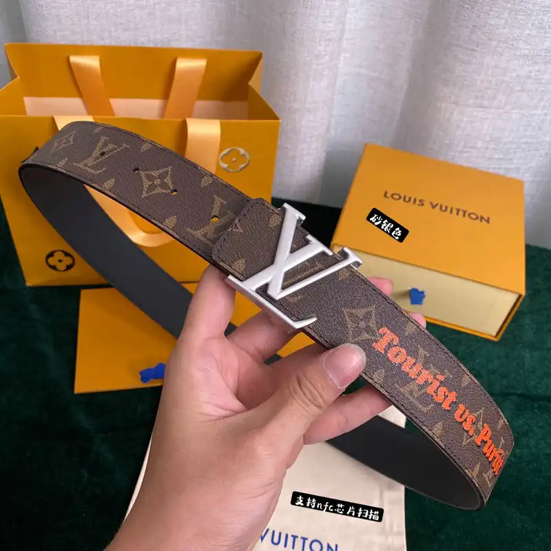 LV Belts 2109XA0020
