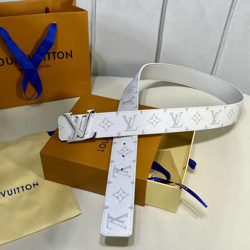 LV Belts 2111XA0035