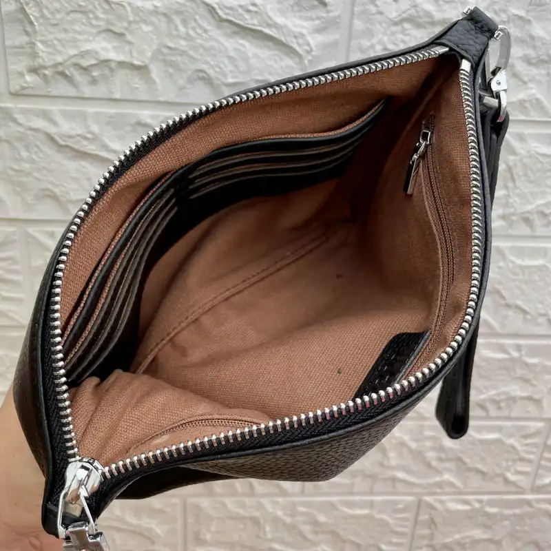 G*u*i bags 2111yz0043