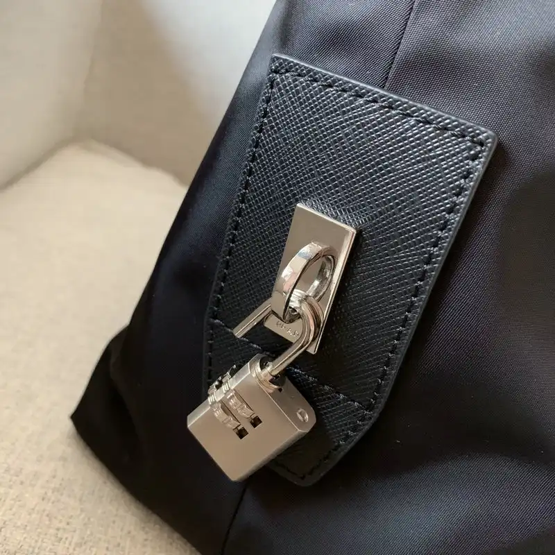 Prada Bags 2111YZ0097