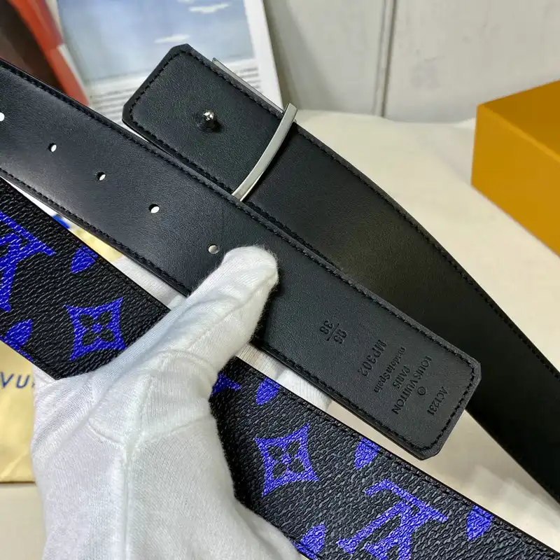 LV Belts 2204XF0017