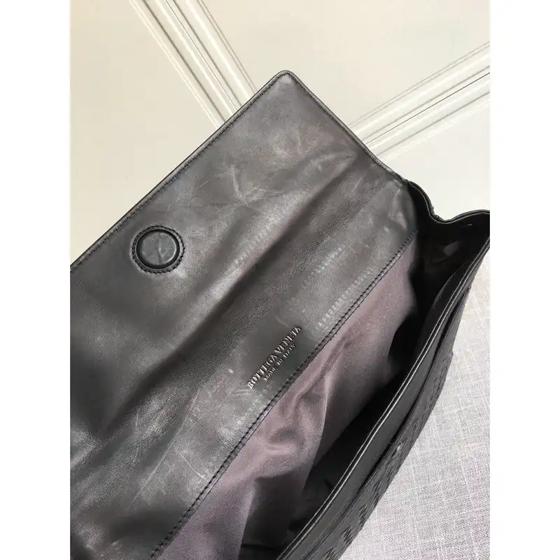 Bottega Veneta Bag 2209SF0073
