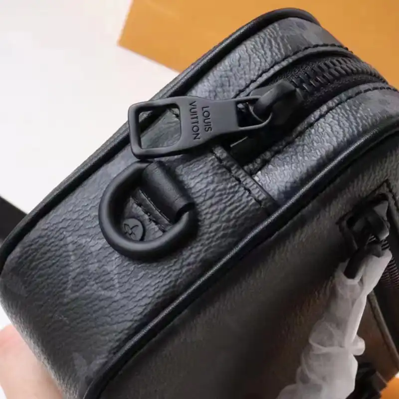 LV Bag 2304HT0002