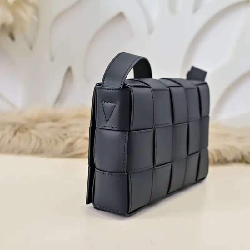 Bottega Veneta Bags 2411YA0128