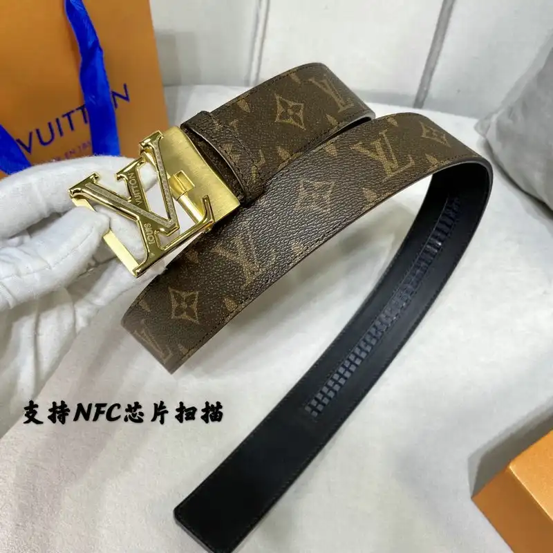 LV Belt 20XA11219