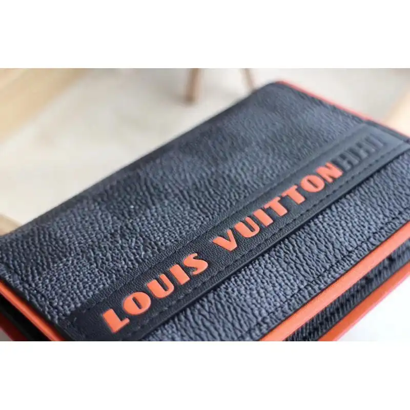 LV Bags 19T1L0307