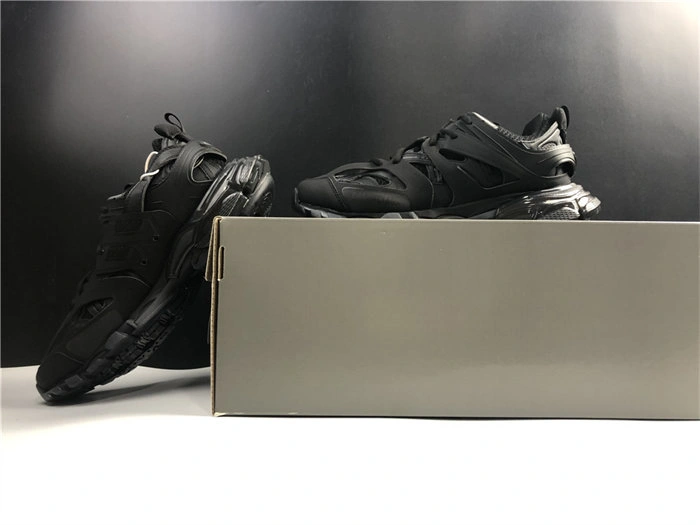 BLCG TRACK SNEAKER 542023 W3GB1 EyeCatching 4498