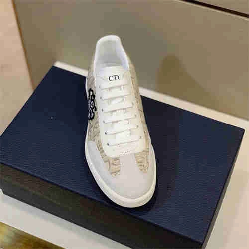 Stretchable DR Sneaker 1141