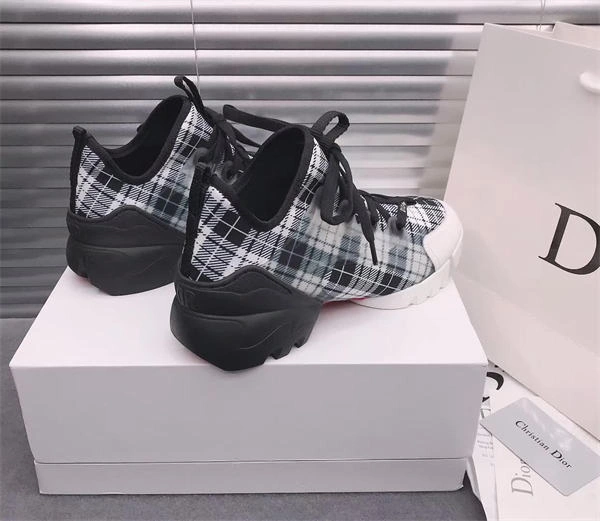 UrbanChic Dr Sneaker 1468