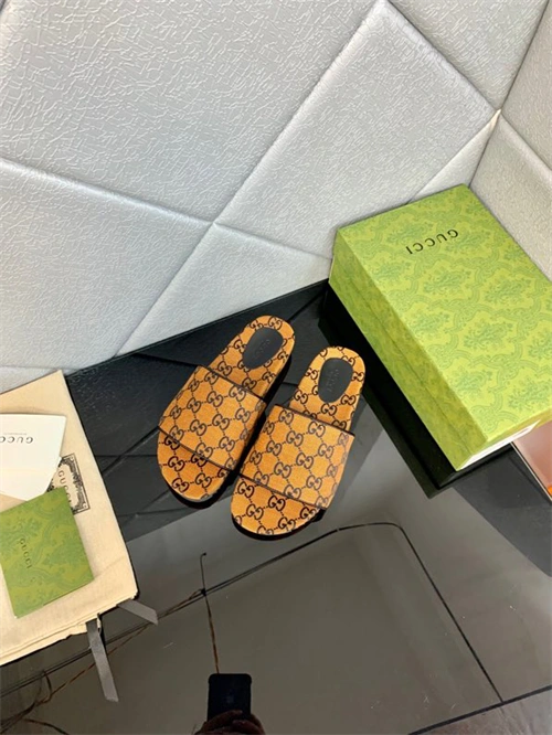 Gocci Slipper Cozy 5756