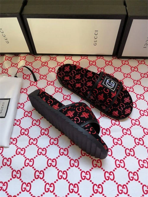 RelaxedFit Gocci Slipper 5717