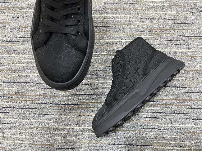 G*u*i high top sneaker efficient 213