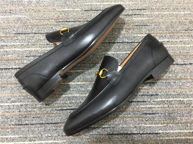 lightweight G*u*i loafer 327