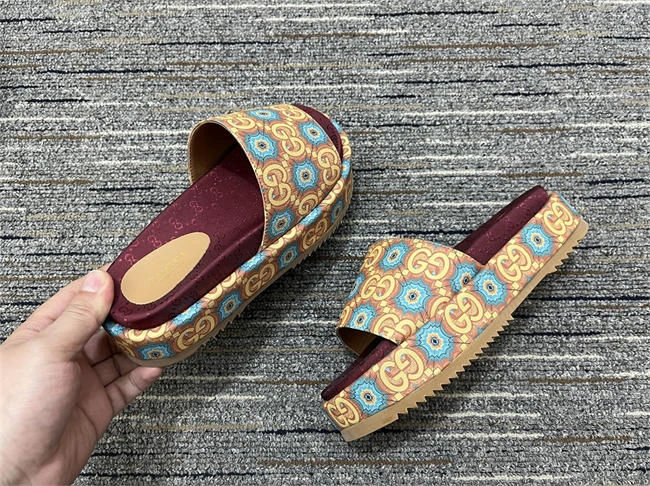 fashionforward G*u*i side women 470