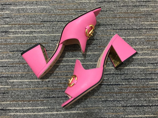 G*u*i side women eyecatching 490