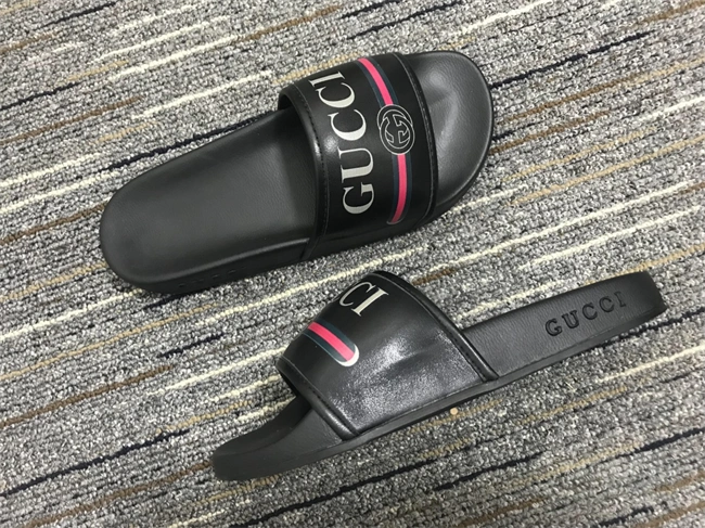 breathable G*u*i slide 374