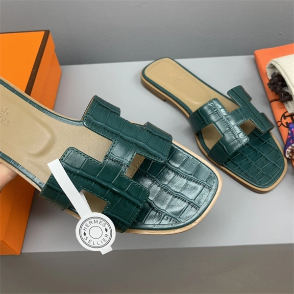 H Slipper Refined 2328