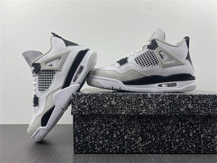 Neat Jordan 4 Retro Military Black DH6927- 3860