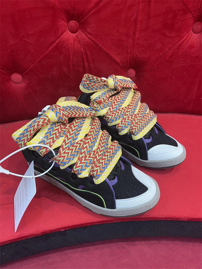 WellDesigned Lanvon Curb Sneaker 895