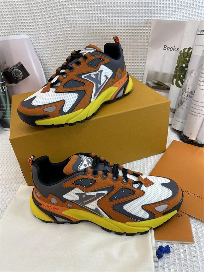 Lv Runner Sneaker Minimalist 2030