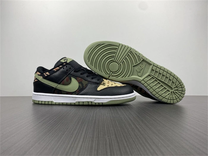 FashionForward Nike Dunk Low Crazy Camo DH0957- 4770