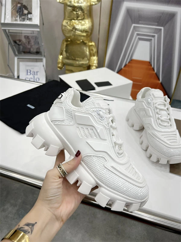 PRADA Comfortable 3226