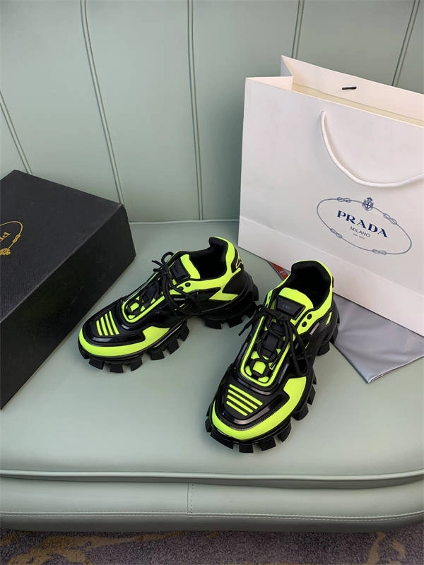 PRADA Sophisticated 3234