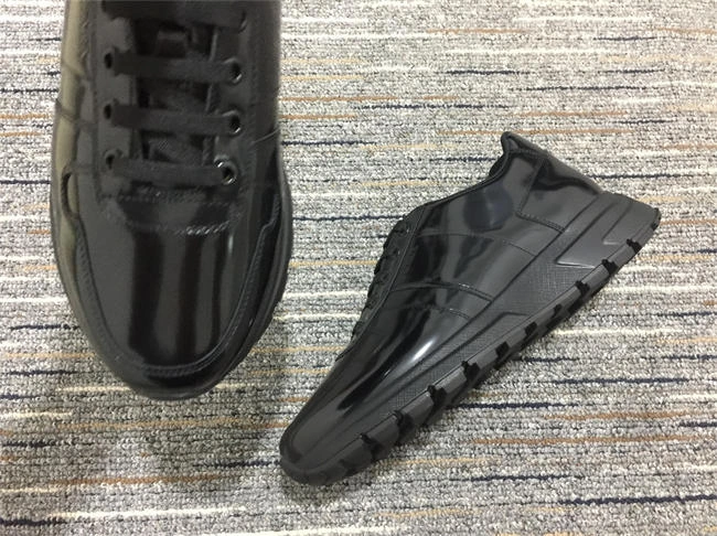 Breathable Prada Sneaker 3363