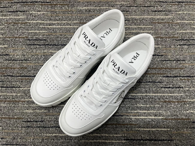 Prada Sneaker Affordable 3371