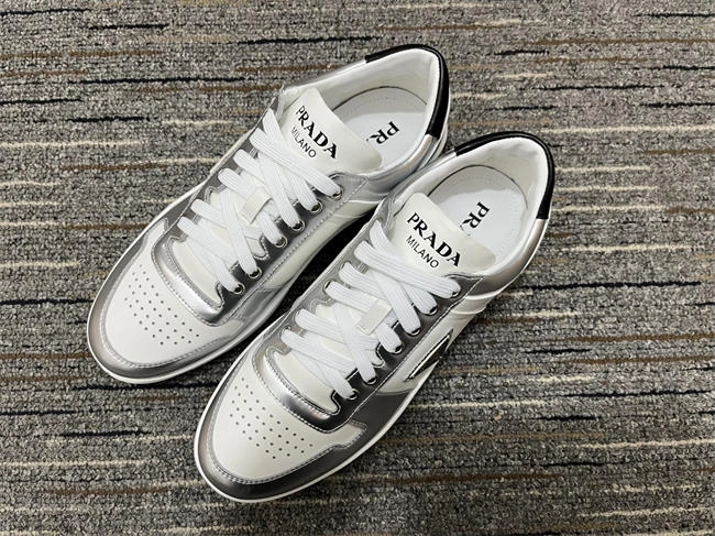 Stylish Prada Sneaker 3369