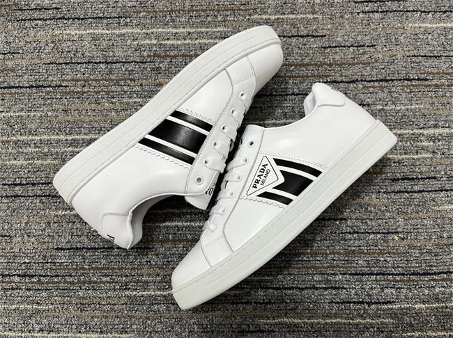 Prada Sneaker RelaxedFit 3374