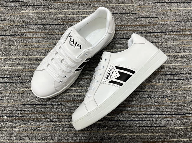 Prada Sneaker RelaxedFit 3374